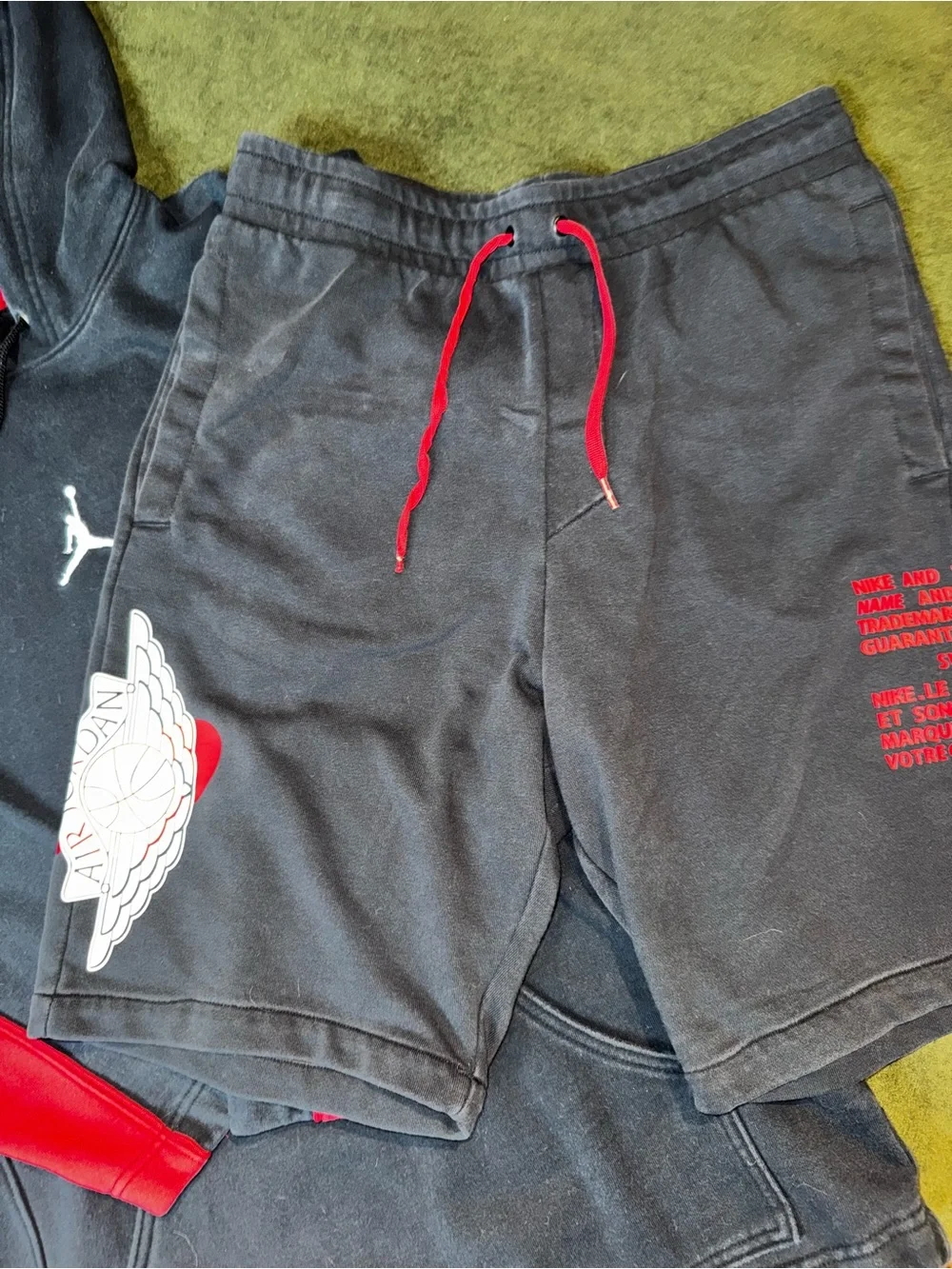Nike Air Jordan Wings Jumpman Men's Pull Over Hoodie and Shorts